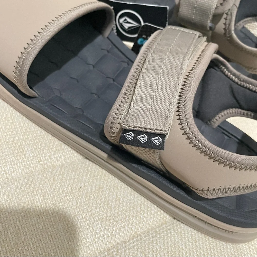 NEW Volcom V.CO Draft Sport Sandals Mens‎ 11 Khaki Black V0812300 Comfort Foam